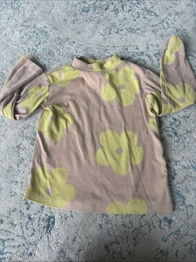 Zara Kids Long Sleeve Tee in Beige with Yellow Flower Print